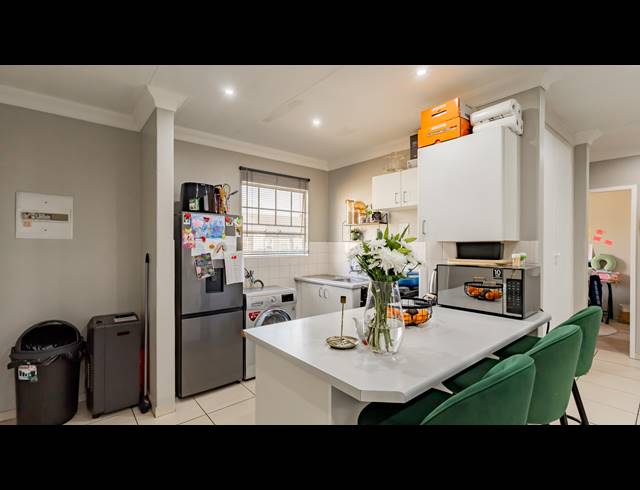 2 BEDROOM APARTMENT FOR SALE IN WELTEVREDEN PARK